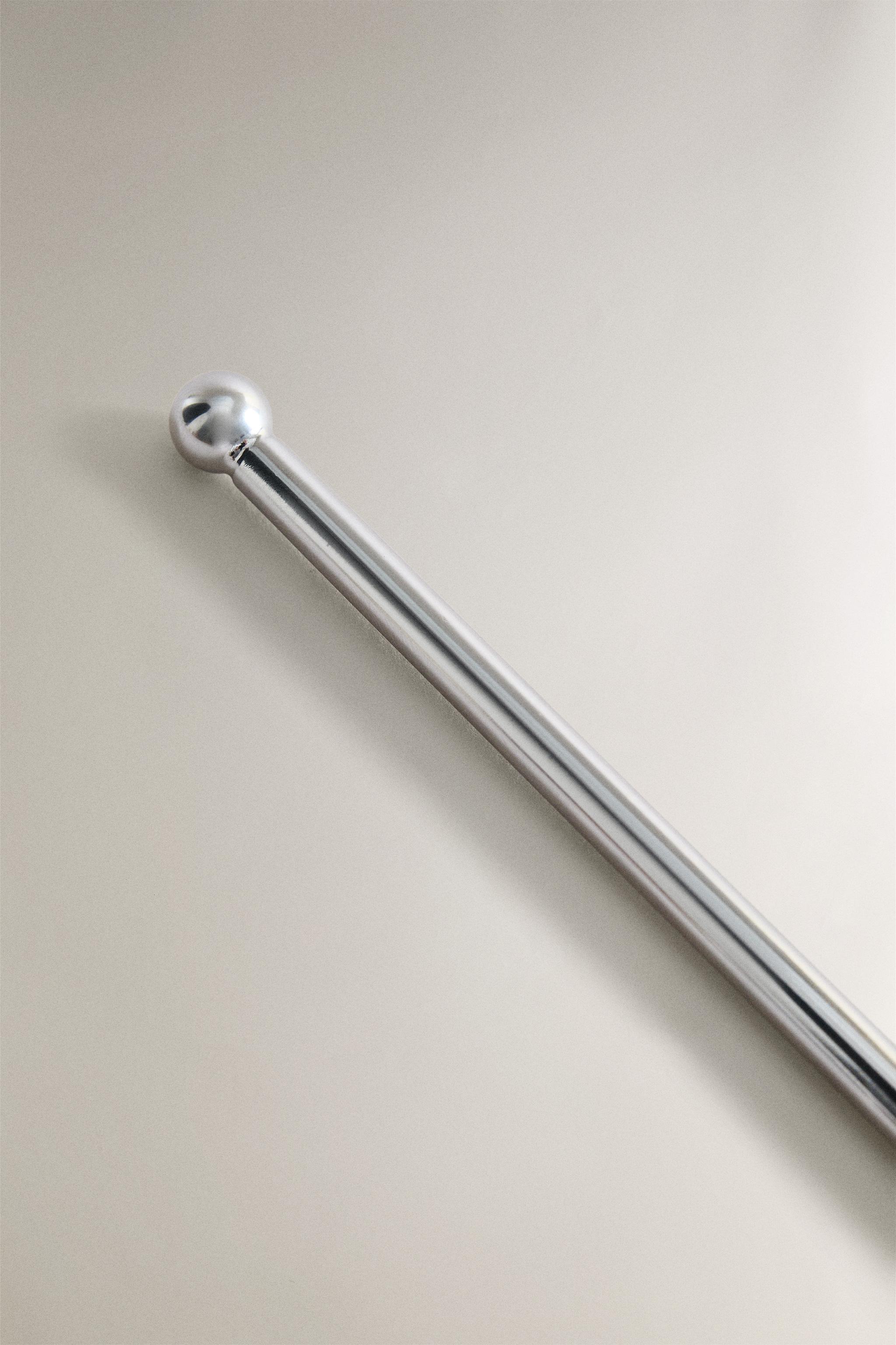 SILVER METAL TOILET PAPER HOLDER